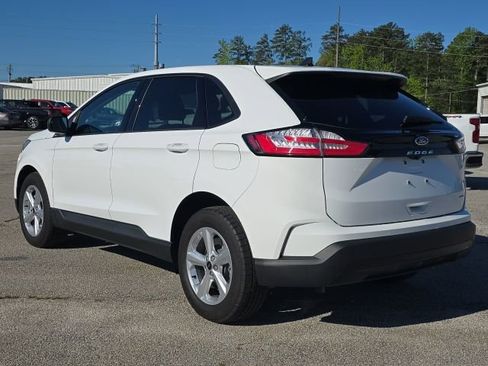 Used 2024 Ford Edge SE AWD/4WD image 3