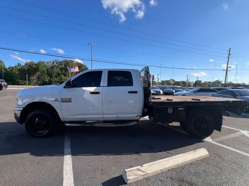 Used 2018 RAM 3500 Tradesman w/ Chrome Appearance Group AWD/4WD image 6