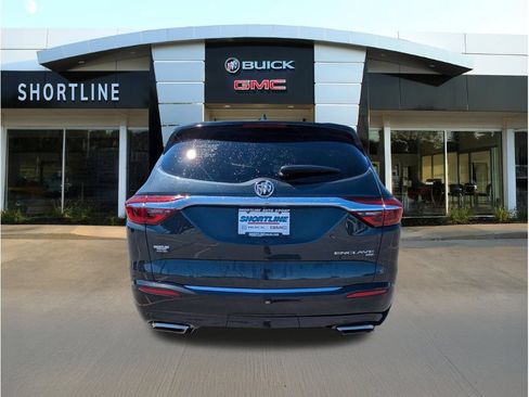 Used 2019 Buick Enclave Essence AWD/4WD image 4
