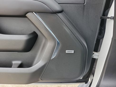 Used 2022 Chevrolet Tahoe High Country image 18