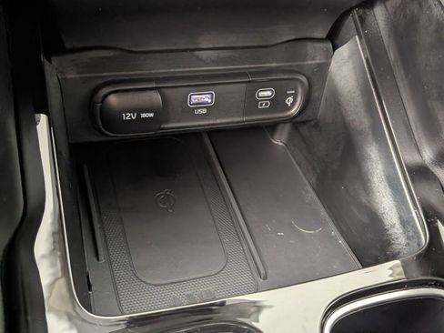 Used 2024 Kia Telluride S w/ S Sunroof Package FWD image 20