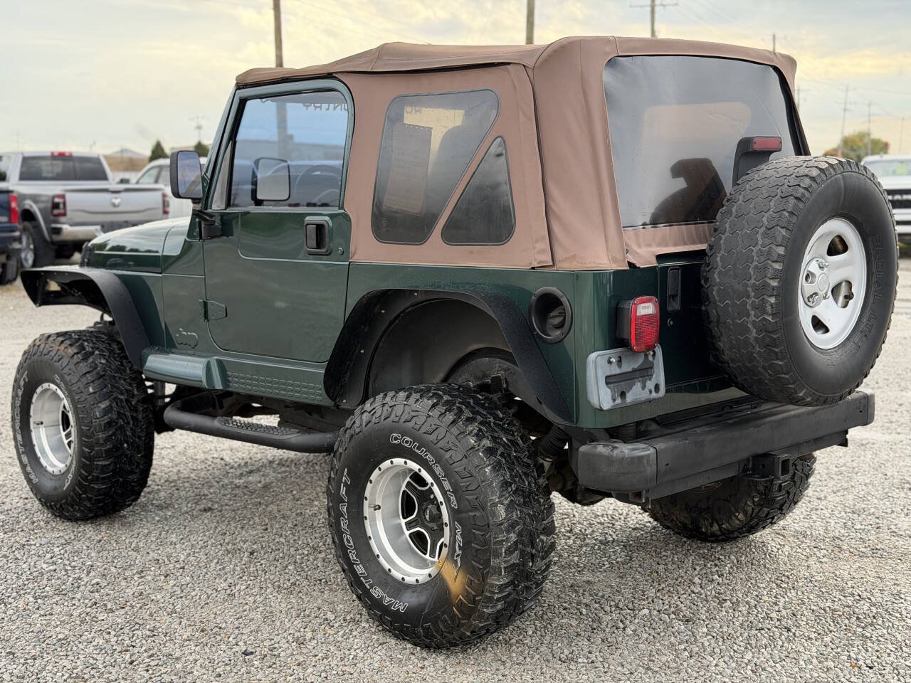 Used 2000 Jeep Wrangler Sahara AWD/4WD image 3