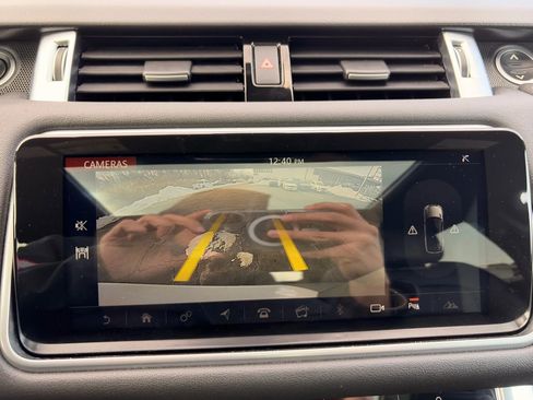 Used 2019 Land Rover Range Rover Sport HSE image 32