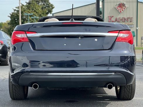 Used 2011 Chrysler 200 Touring image 6