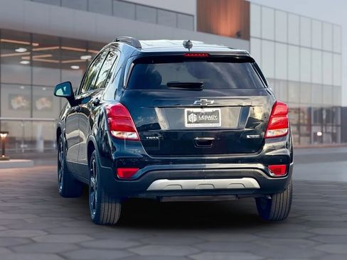 Used 2018 Chevrolet Trax Premier w/ Midnight Edition image 4