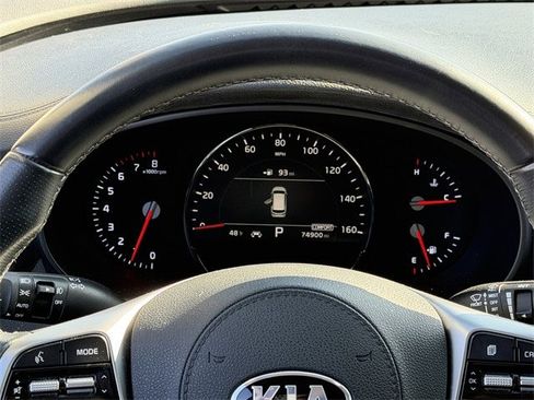 Used 2019 Kia Sorento SX image 16