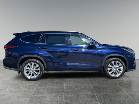 Used 2023 Toyota Highlander Limited AWD/4WD image 7