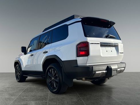 Used 2025 Toyota Land Cruiser w/ Premium Package image 5