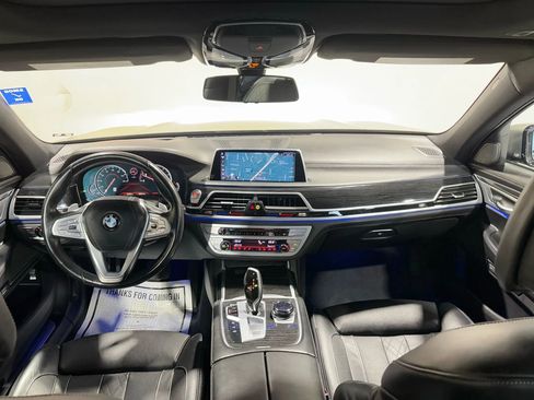Used 2016 BMW 750i image 18