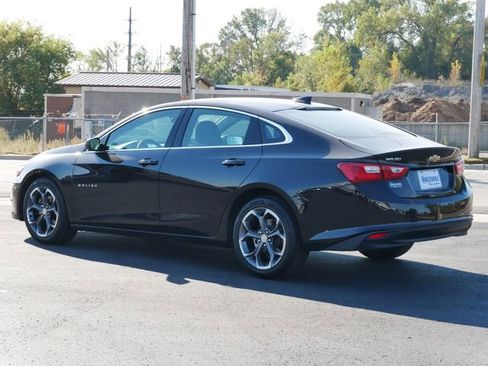 Used 2024 Chevrolet Malibu LT image 3