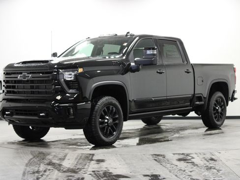 New 2026 Chevrolet Silverado 3500 High Country w/ Midnight Edition image 8