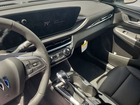 New 2026 Buick Envista Sport Touring w/ Convenience I Package FWD image 23