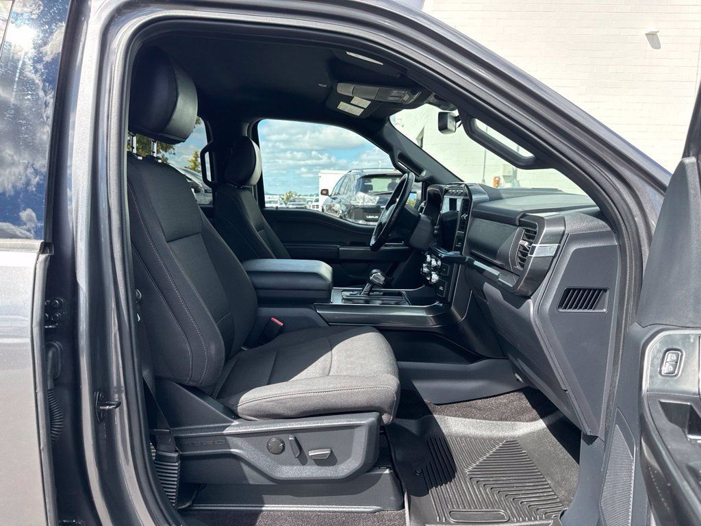 Used 2022 Ford F150 XLT w/ Equipment Group 302A High AWD/4WD image 15