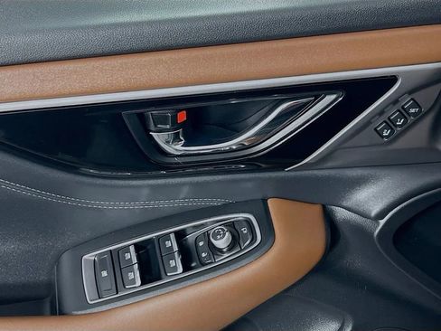 Used 2021 Subaru Outback Touring w/ Popular Package #2 image 19