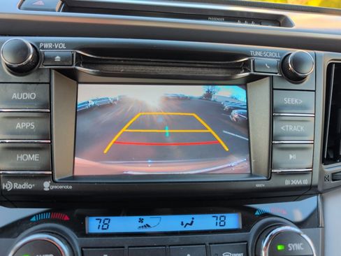 Used 2018 Toyota RAV4 XLE image 23