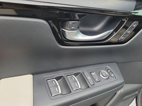 Used 2024 Honda CR-V EX-L image 23
