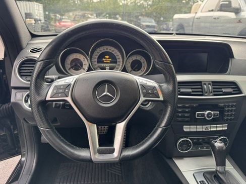 Used 2014 Mercedes-Benz C 250 Coupe image 23