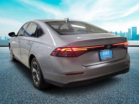 Certified 2023 Honda Accord EX image 4