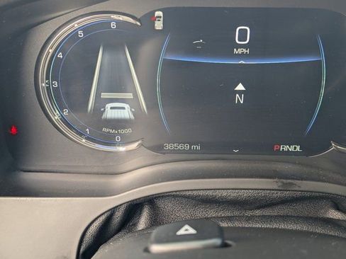 Used 2018 Cadillac Escalade ESV Premium Luxury image 21