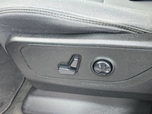 Used 2020 RAM 1500 Big Horn AWD/4WD image 12