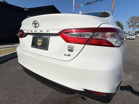 Used 2019 Toyota Camry LE FWD image 31