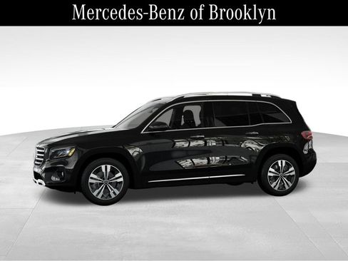 Used 2025 Mercedes-Benz GLB 250 4MATIC image 36
