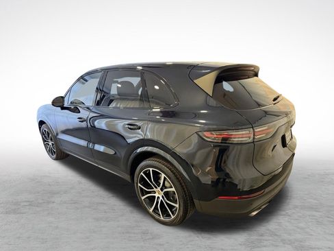 Used 2022 Porsche Cayenne S AWD/4WD image 3