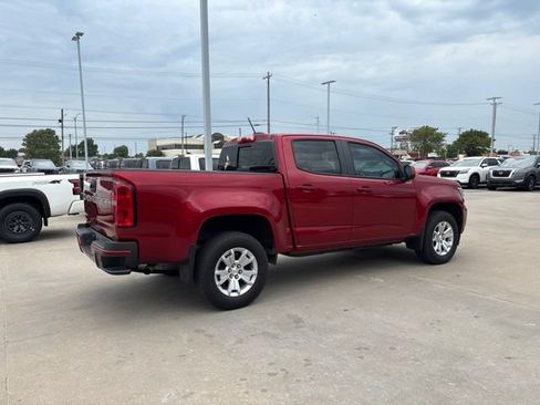 Used 2021 Chevrolet Colorado LT w/ Safety Package RWD image 3