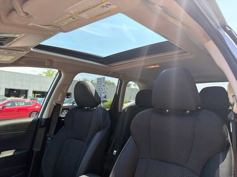Used 2019 Subaru Forester Premium AWD/4WD image 12