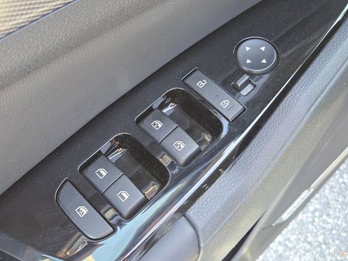 Certified 2023 Kia Sportage SX image 16