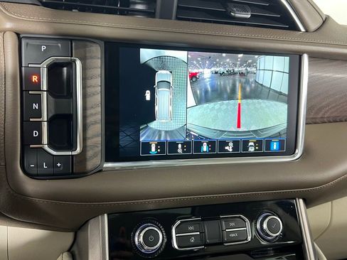 Used 2022 GMC Yukon Denali w/ Max Trailering Package image 16