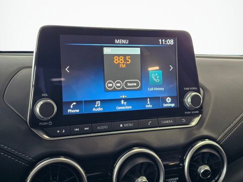 Used 2024 Nissan Sentra SV FWD image 26