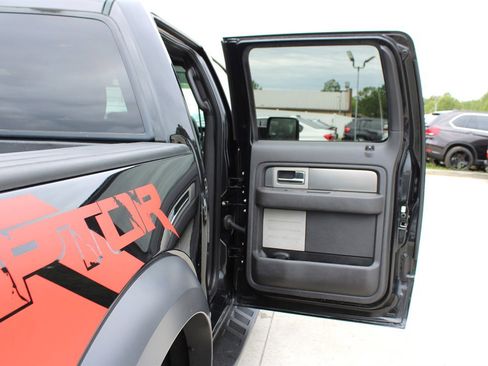 Used 2013 Ford F150 Raptor w/ Luxury Equipment Group image 41