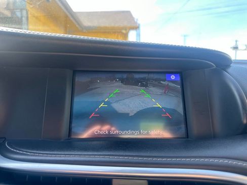 Used 2018 INFINITI QX30 Premium w/ Navigation Package image 20