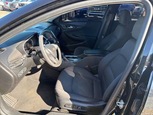 Used 2020 Chevrolet Malibu LT image 11