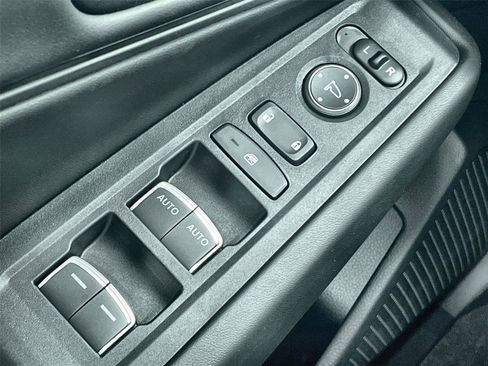 New 2025 Honda Accord SE image 12