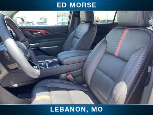 Used 2025 Chevrolet Traverse RS w/ LPO, Floor Liner Package AWD/4WD image 18