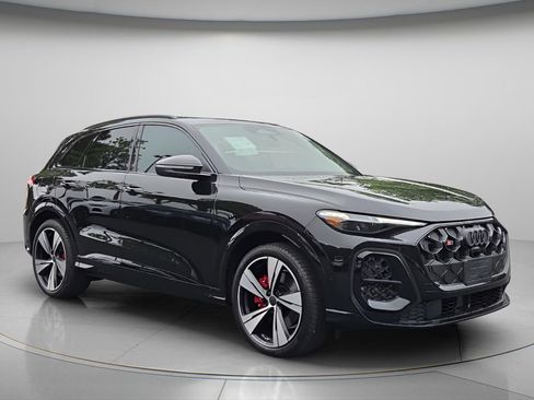 New 2026 Audi SQ5 Premium Plus AWD/4WD image 3