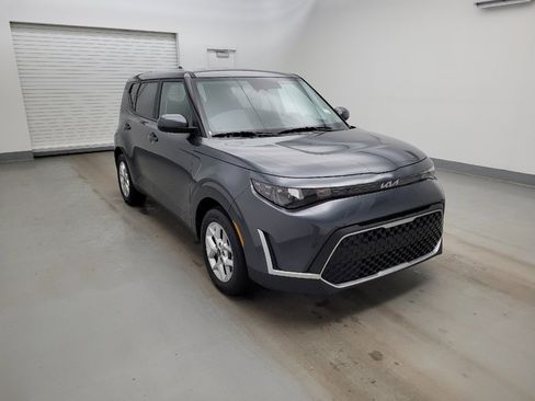 Used 2025 Kia Soul LX w/ LX Technology Package image 13