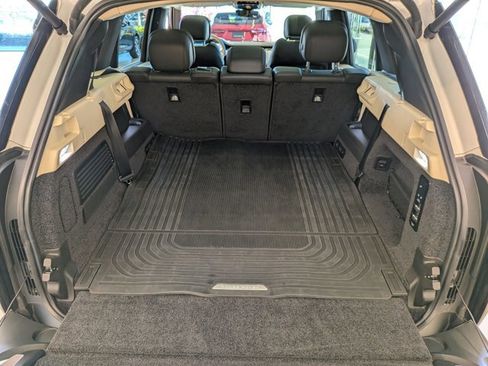 Used 2023 Land Rover Range Rover Long Wheelbase SE image 6