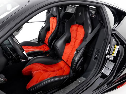 Used 2015 Ferrari 458 Speciale Coupe image 10