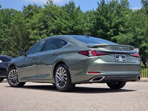 Used 2025 Lexus ES 350 w/ Accessory Package (Z1) FWD image 26