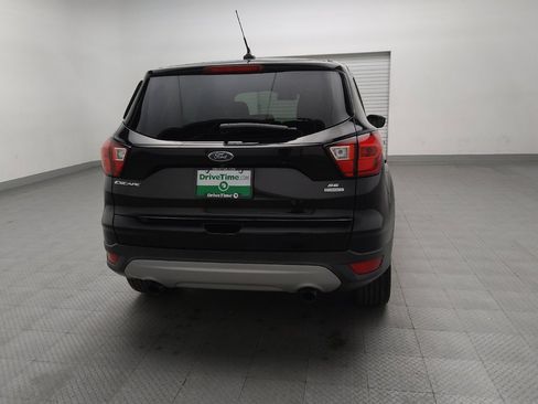 Used 2019 Ford Escape SE image 7