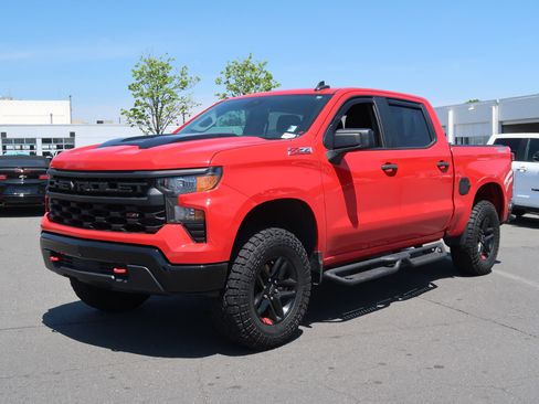 Used 2023 Chevrolet Silverado 1500 Custom Trail Boss AWD/4WD image 16