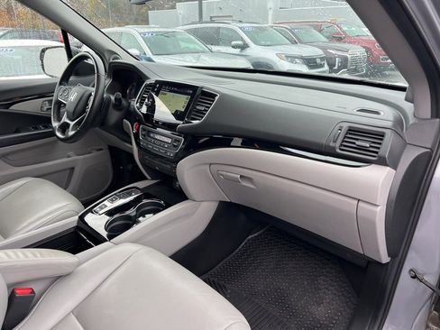 Used 2019 Honda Pilot Touring image 31