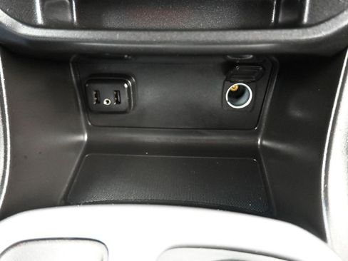 Used 2022 Chevrolet Colorado LT image 20