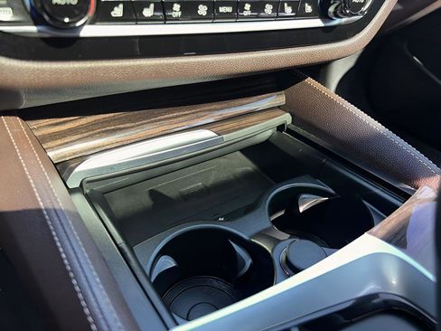 Used 2018 BMW M550i xDrive AWD/4WD image 59