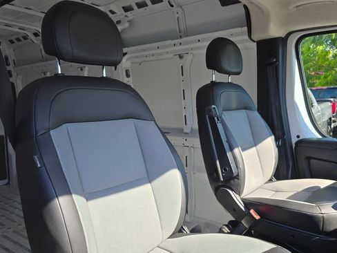 Used 2025 RAM ProMaster 2500 w/ Convenience Group FWD image 52
