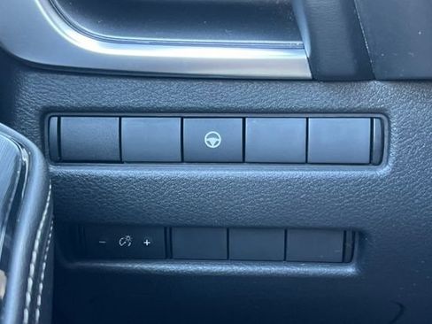 Used 2021 Nissan Rogue SV image 35