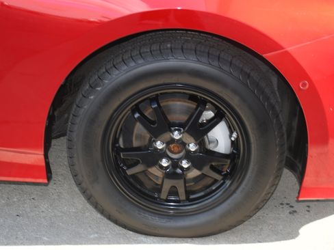 Certified 2020 Toyota Prius LE image 20